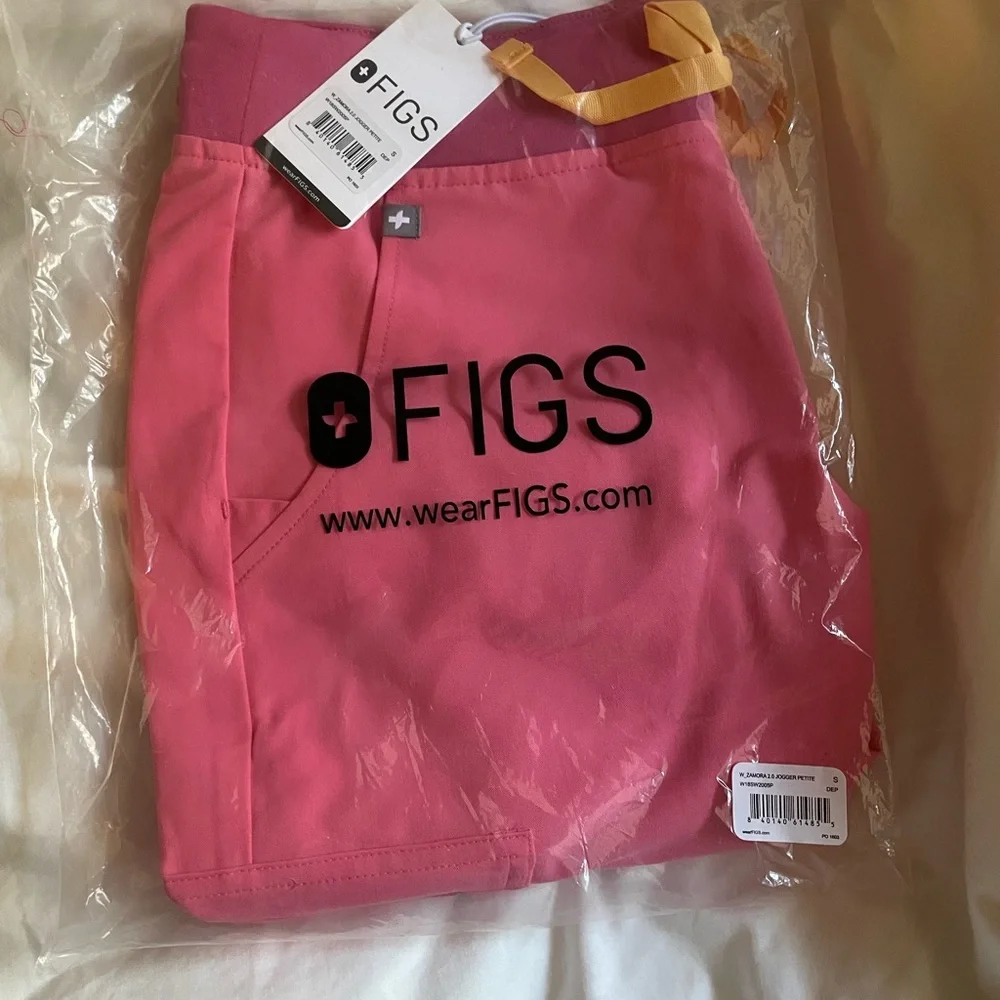 Figs Neon Pink Scrub Set with Joggers PSm pant/S top - Picture 3 of 3